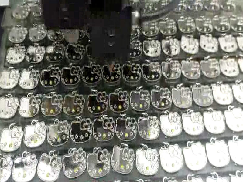 五金飾品視覺上色機視頻